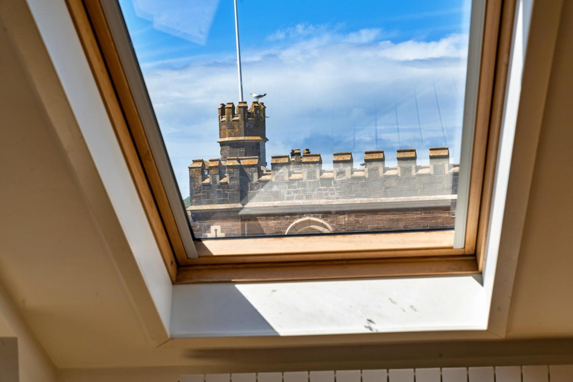 Finest Retreats - Ocean Lookout - Luxury With Sea Views