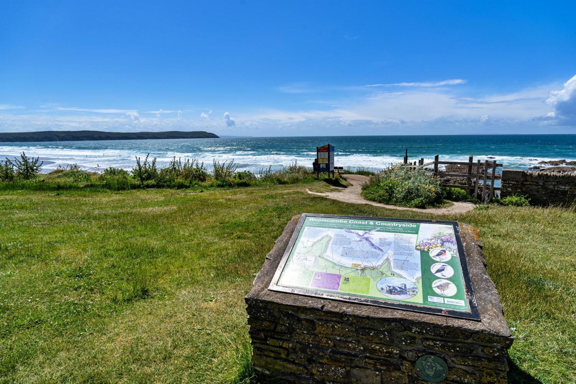 Finest Retreats - Ocean Lookout - Luxury With Sea Views *